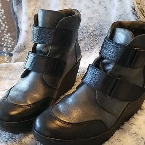Fly London leather bootie